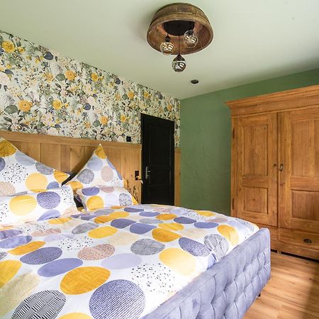Einzigartige Traumwohnung Mit Whirlpool & Sauna Bietet Luxus Und Erholung Neuheilenbach Luaran gambar